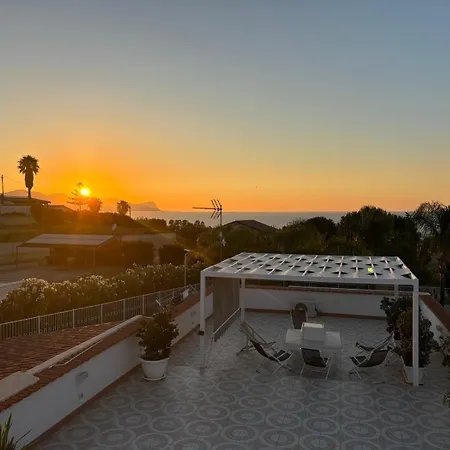 Casa Leandro Balestrate